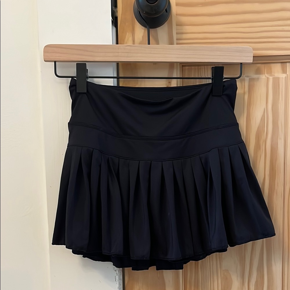Gold hinge skirt